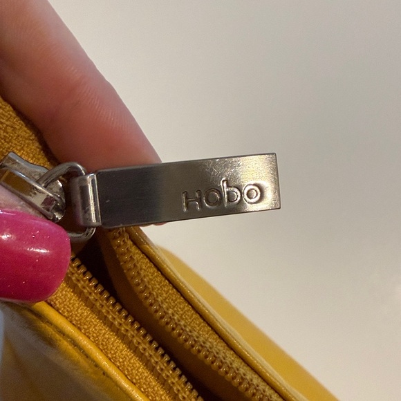 Good Condition Hobo Yellow Leather Shoulder Bag - Picture 3 of 10